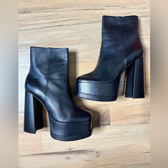 SCHUTZ Shoes - SCHUTZ Platform Boots